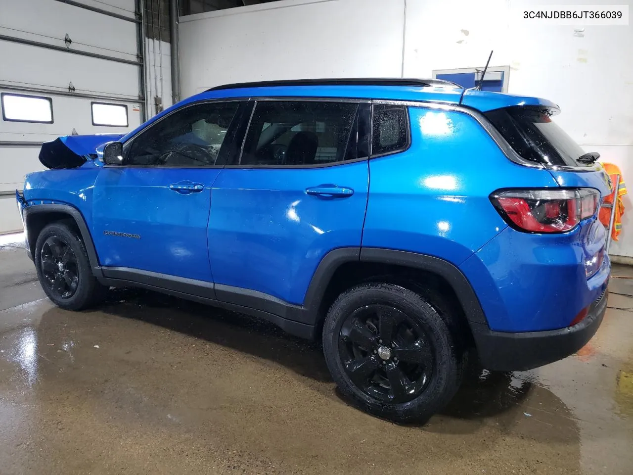 3C4NJDBB6JT366039 2018 Jeep Compass Latitude