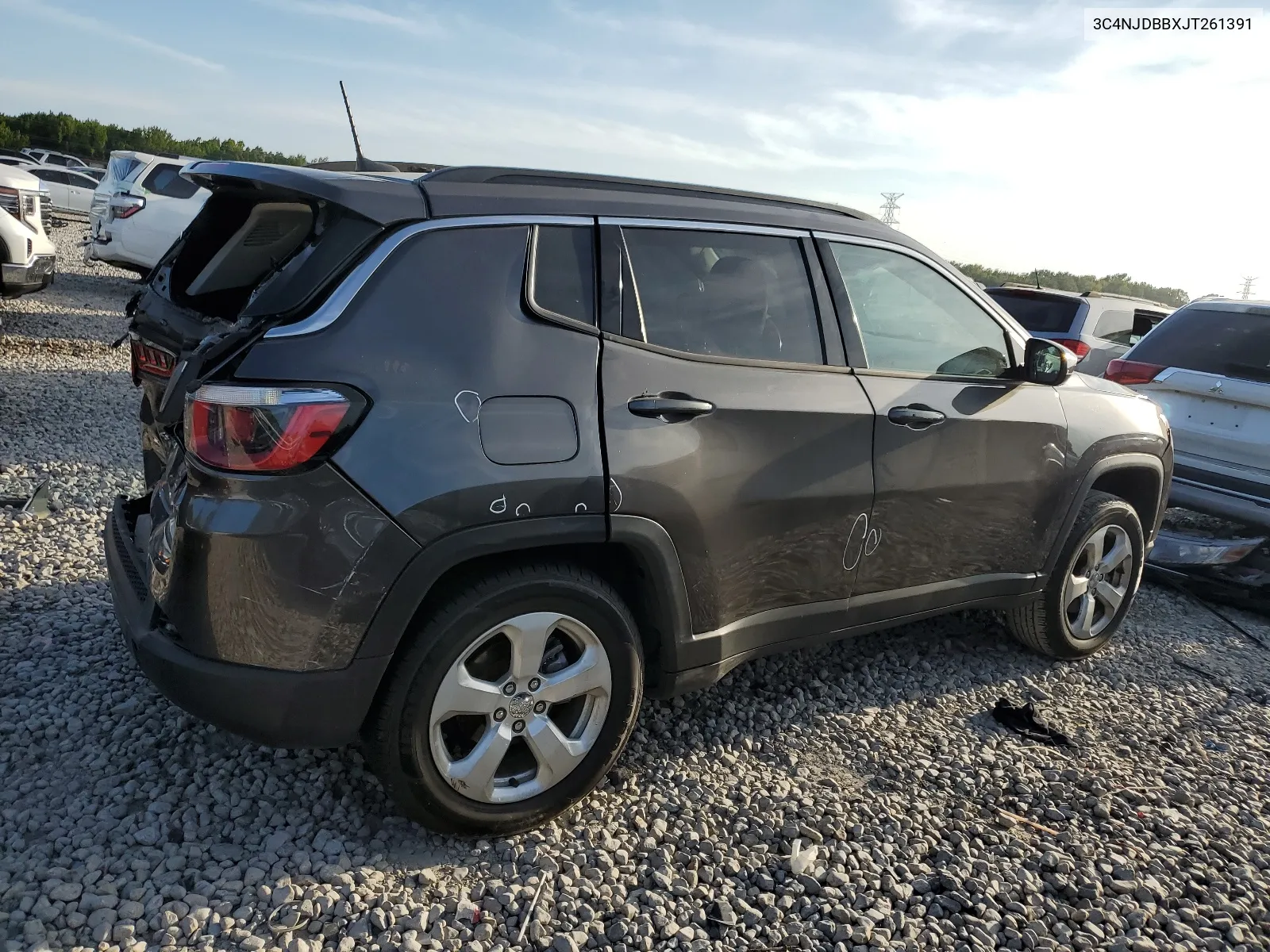 3C4NJDBBXJT261391 2018 Jeep Compass Latitude