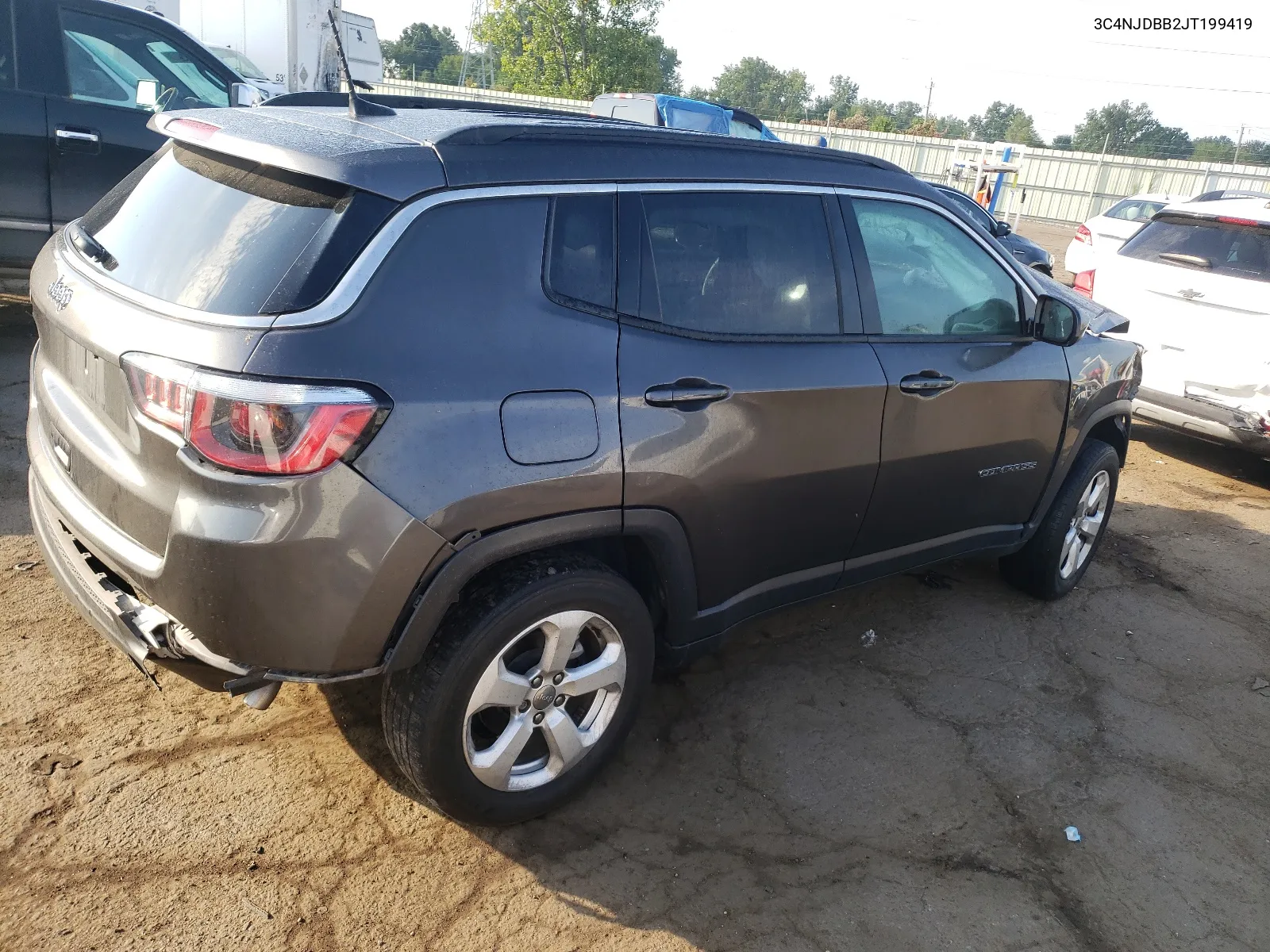 2018 Jeep Compass Latitude VIN: 3C4NJDBB2JT199419 Lot: 69017304