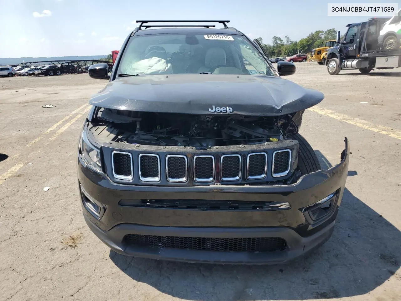 2018 Jeep Compass Latitude VIN: 3C4NJCBB4JT471589 Lot: 69139714