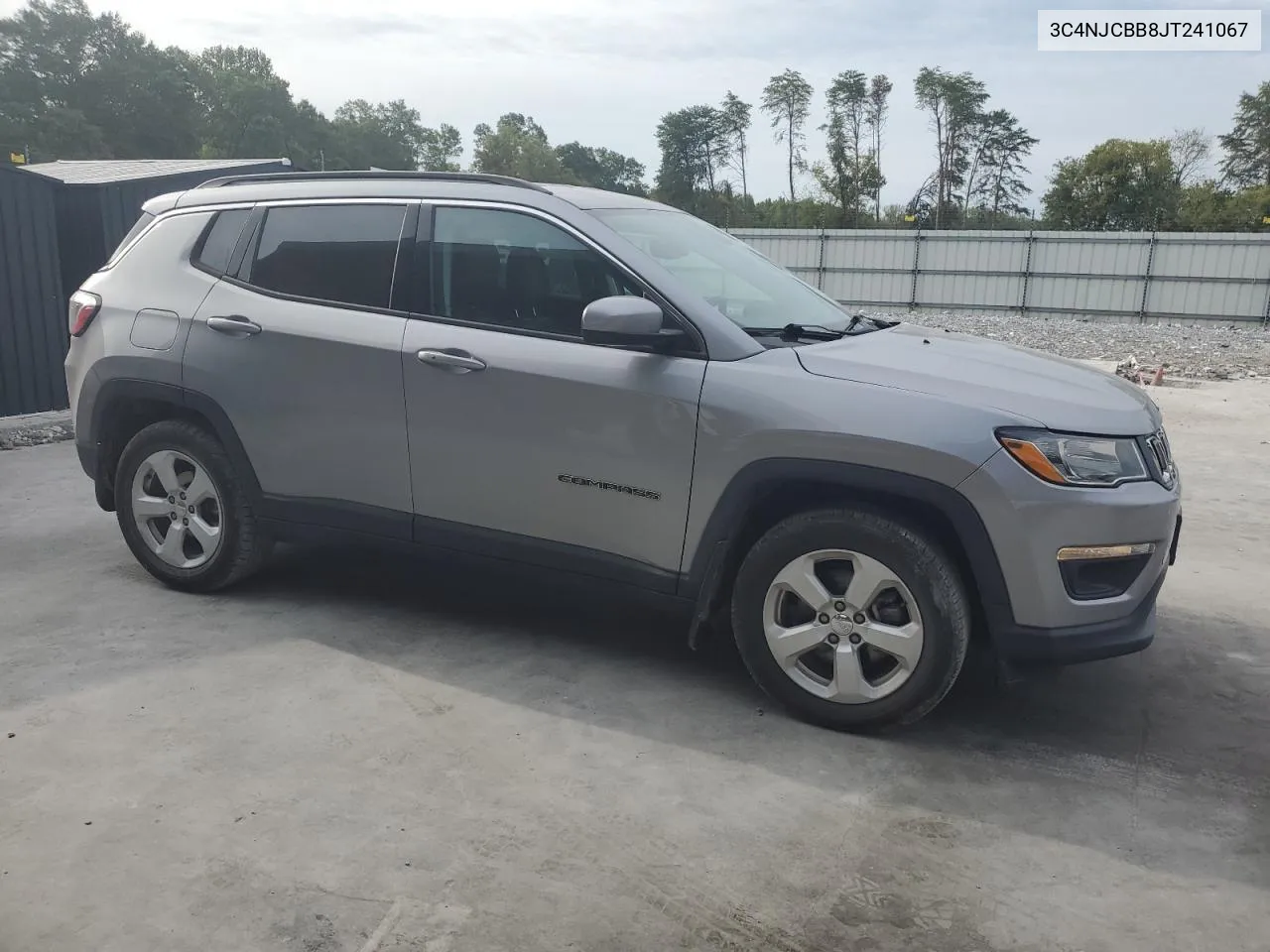 3C4NJCBB8JT241067 2018 Jeep Compass Latitude