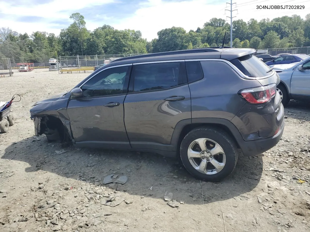 3C4NJDBB5JT202829 2018 Jeep Compass Latitude