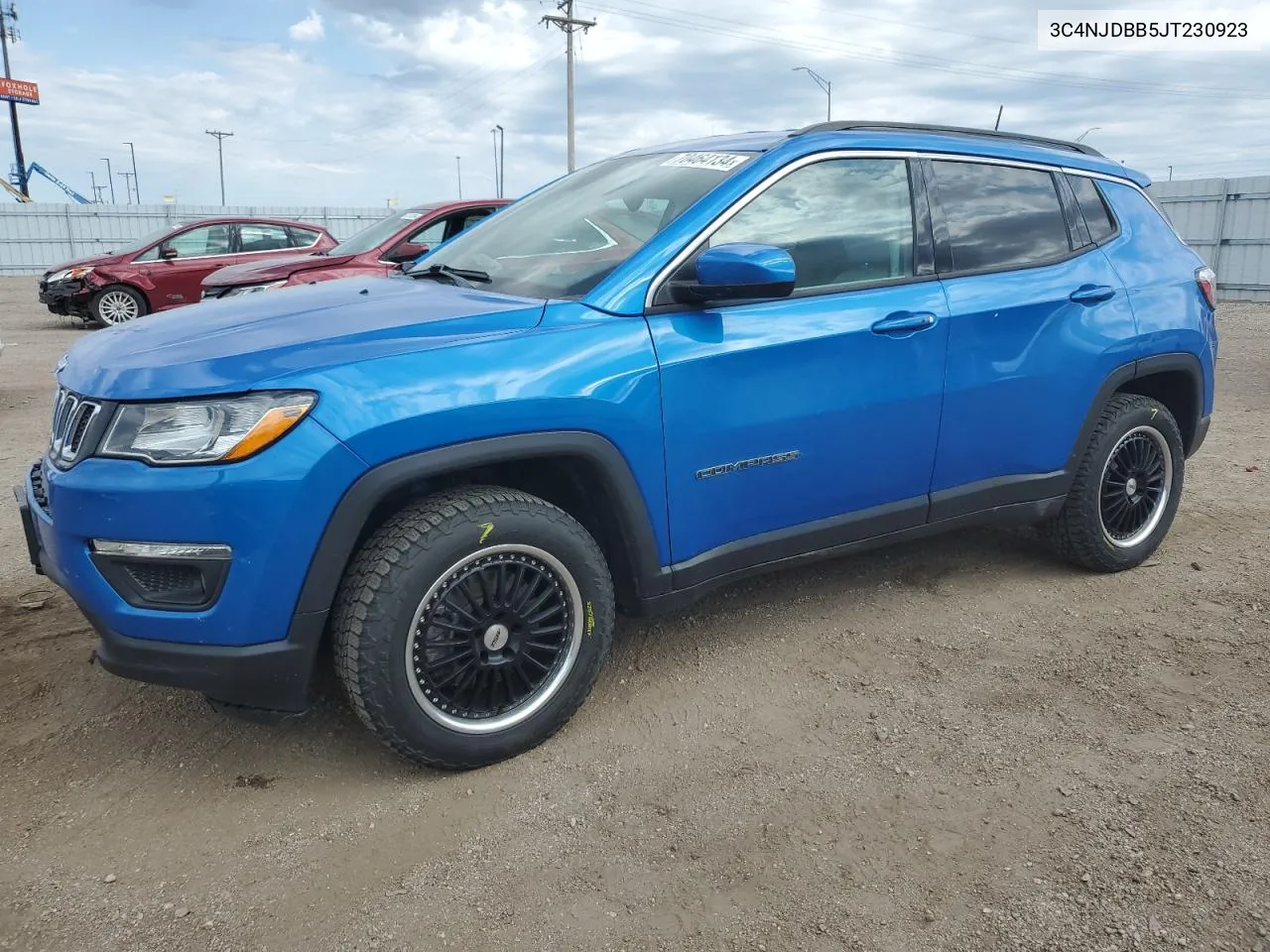 2018 Jeep Compass Latitude VIN: 3C4NJDBB5JT230923 Lot: 70464134