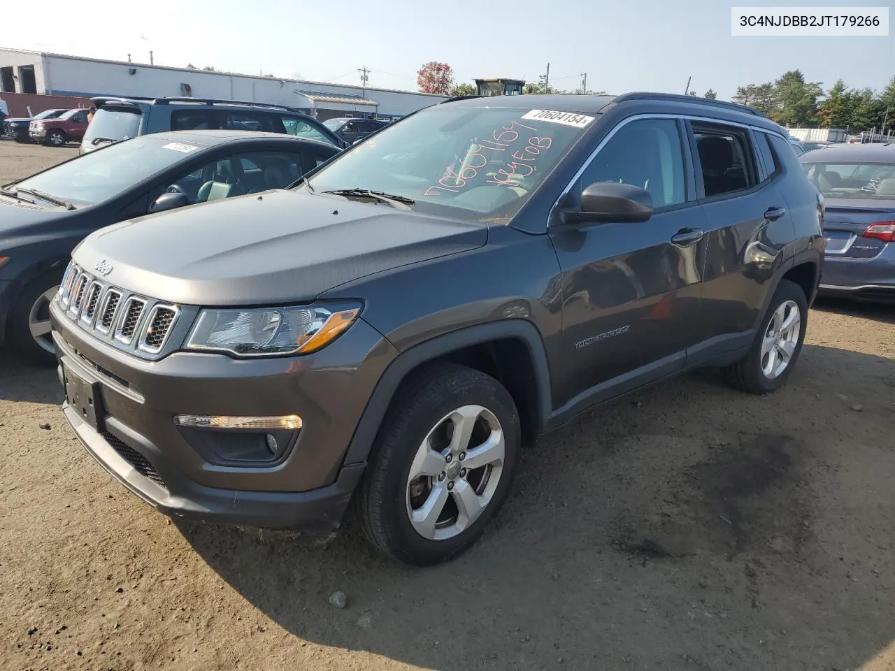 3C4NJDBB2JT179266 2018 Jeep Compass Latitude