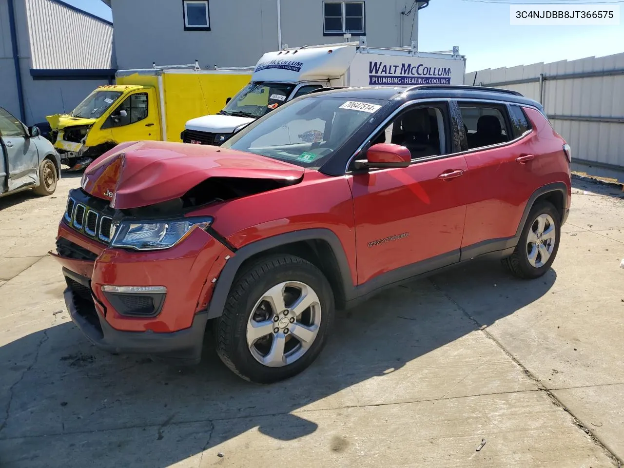 2018 Jeep Compass Latitude VIN: 3C4NJDBB8JT366575 Lot: 70647514