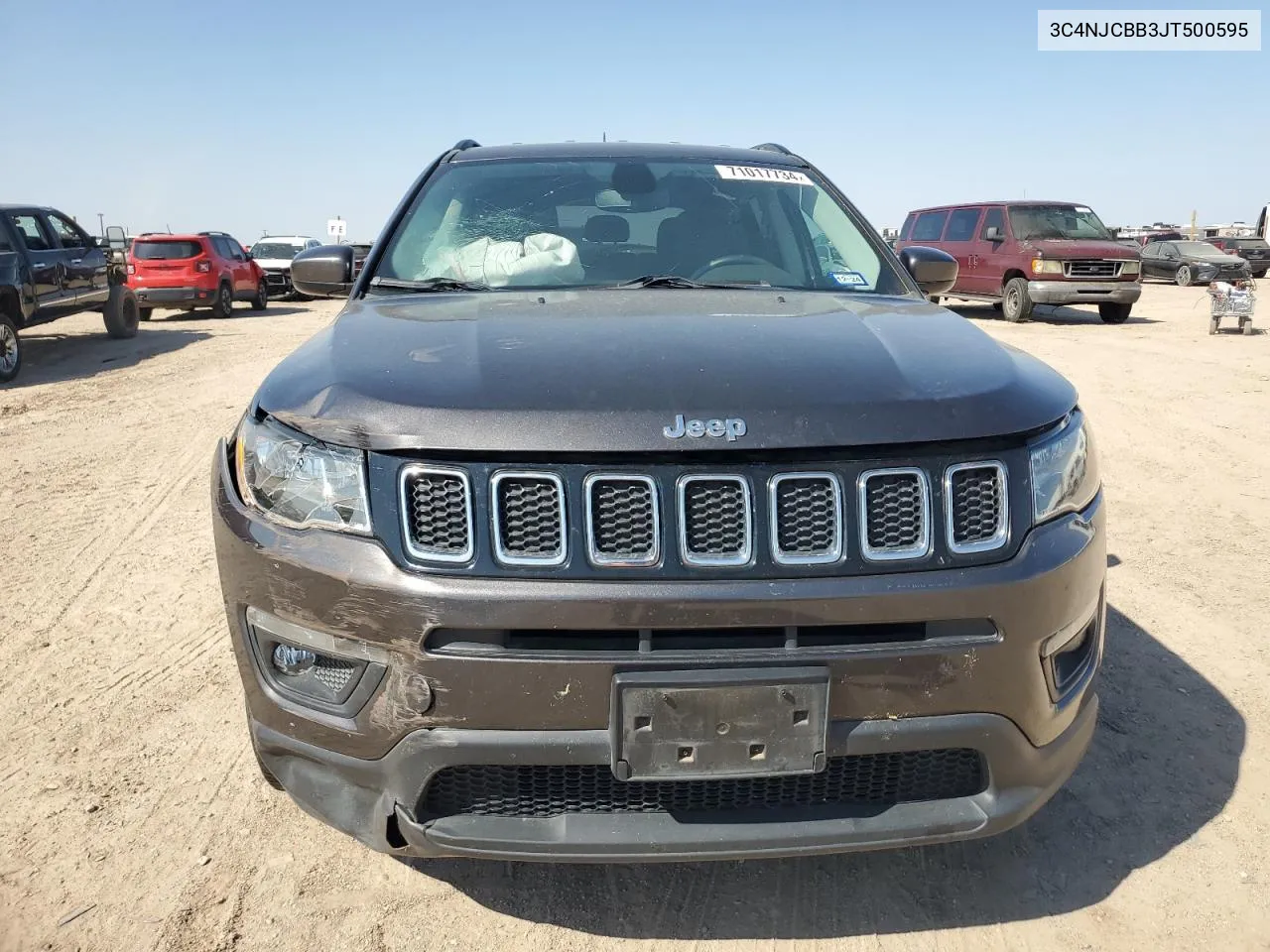 3C4NJCBB3JT500595 2018 Jeep Compass Latitude