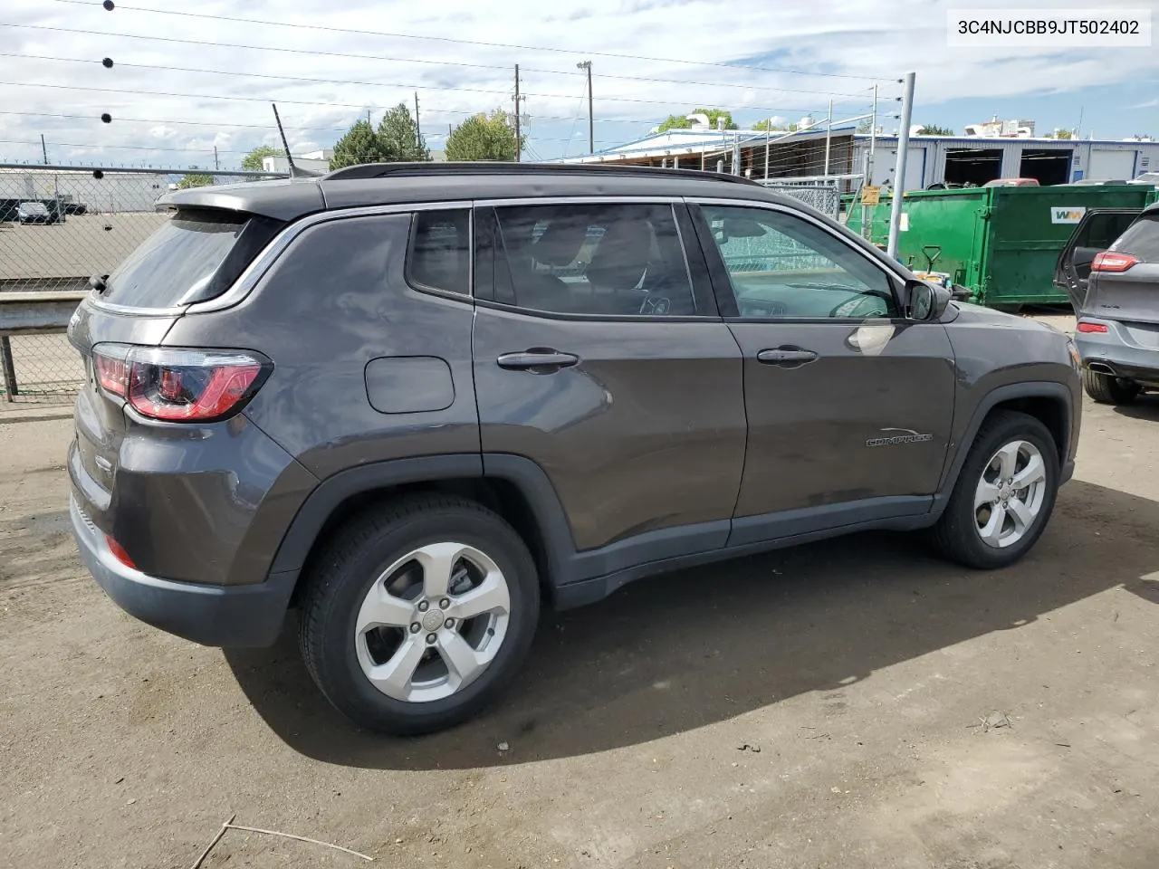 3C4NJCBB9JT502402 2018 Jeep Compass Latitude