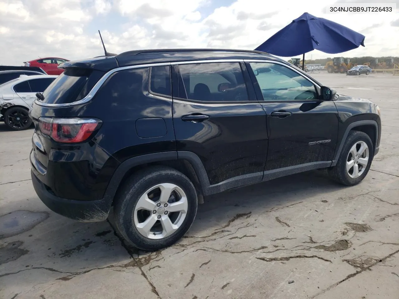 2018 Jeep Compass Latitude VIN: 3C4NJCBB9JT226433 Lot: 72933214