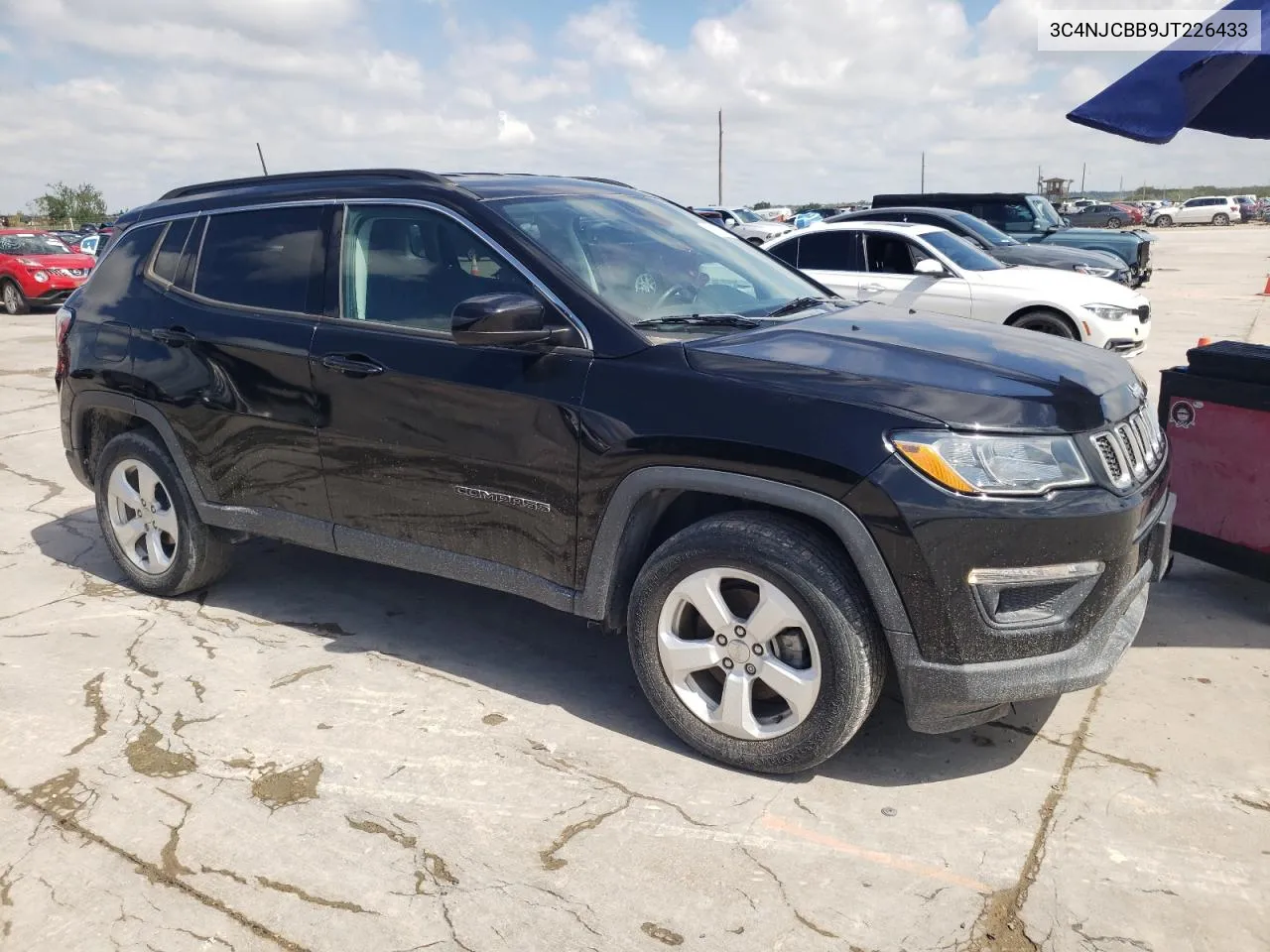 3C4NJCBB9JT226433 2018 Jeep Compass Latitude