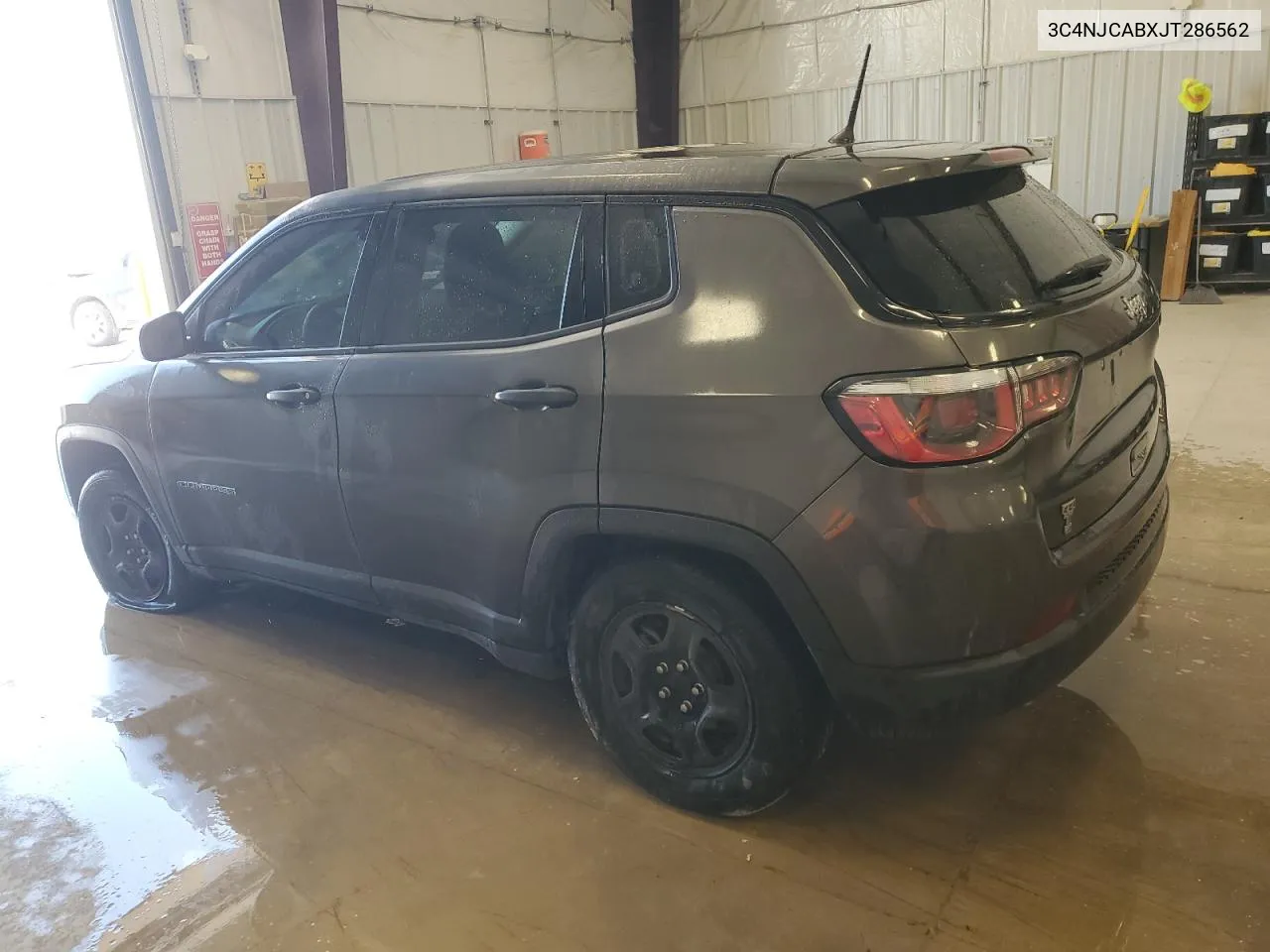 2018 Jeep Compass Sport VIN: 3C4NJCABXJT286562 Lot: 73094334