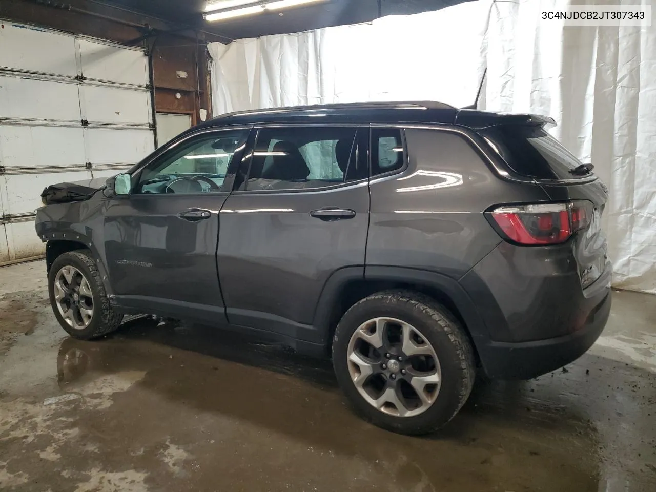 3C4NJDCB2JT307343 2018 Jeep Compass Limited