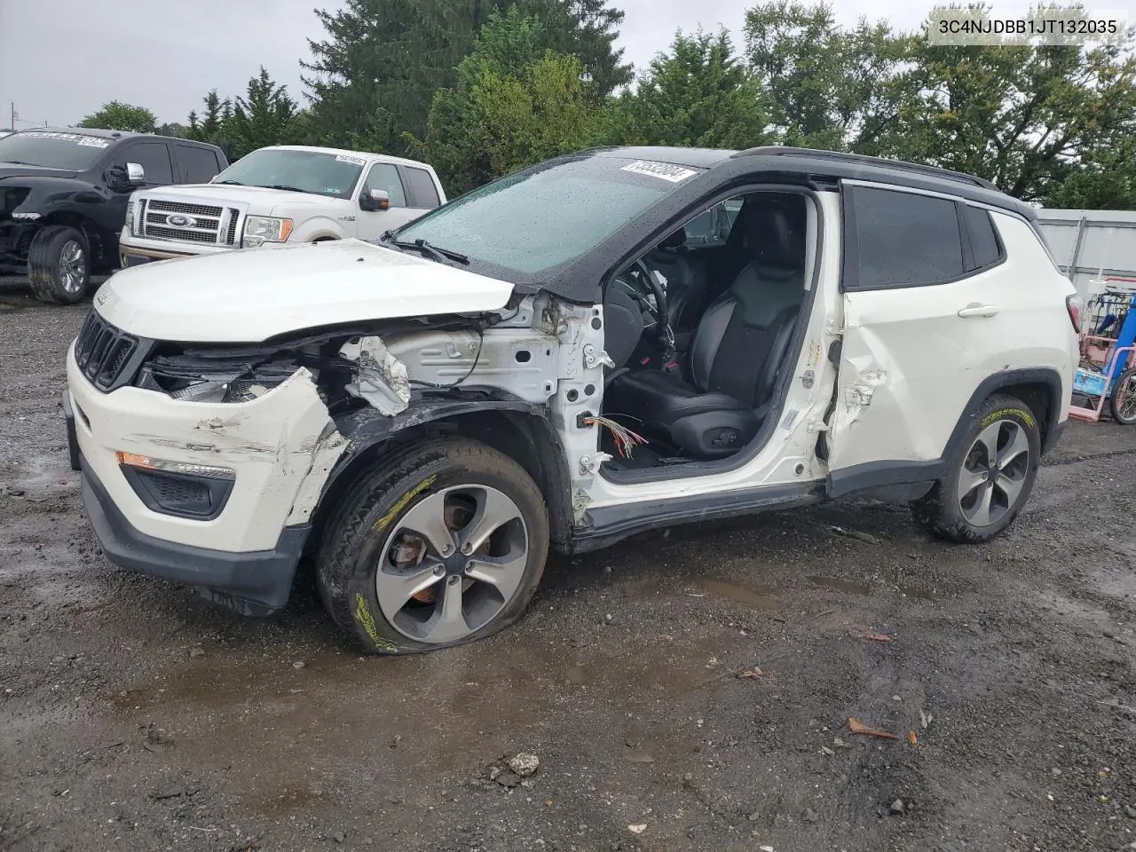 2018 Jeep Compass Latitude VIN: 3C4NJDBB1JT132035 Lot: 73532804