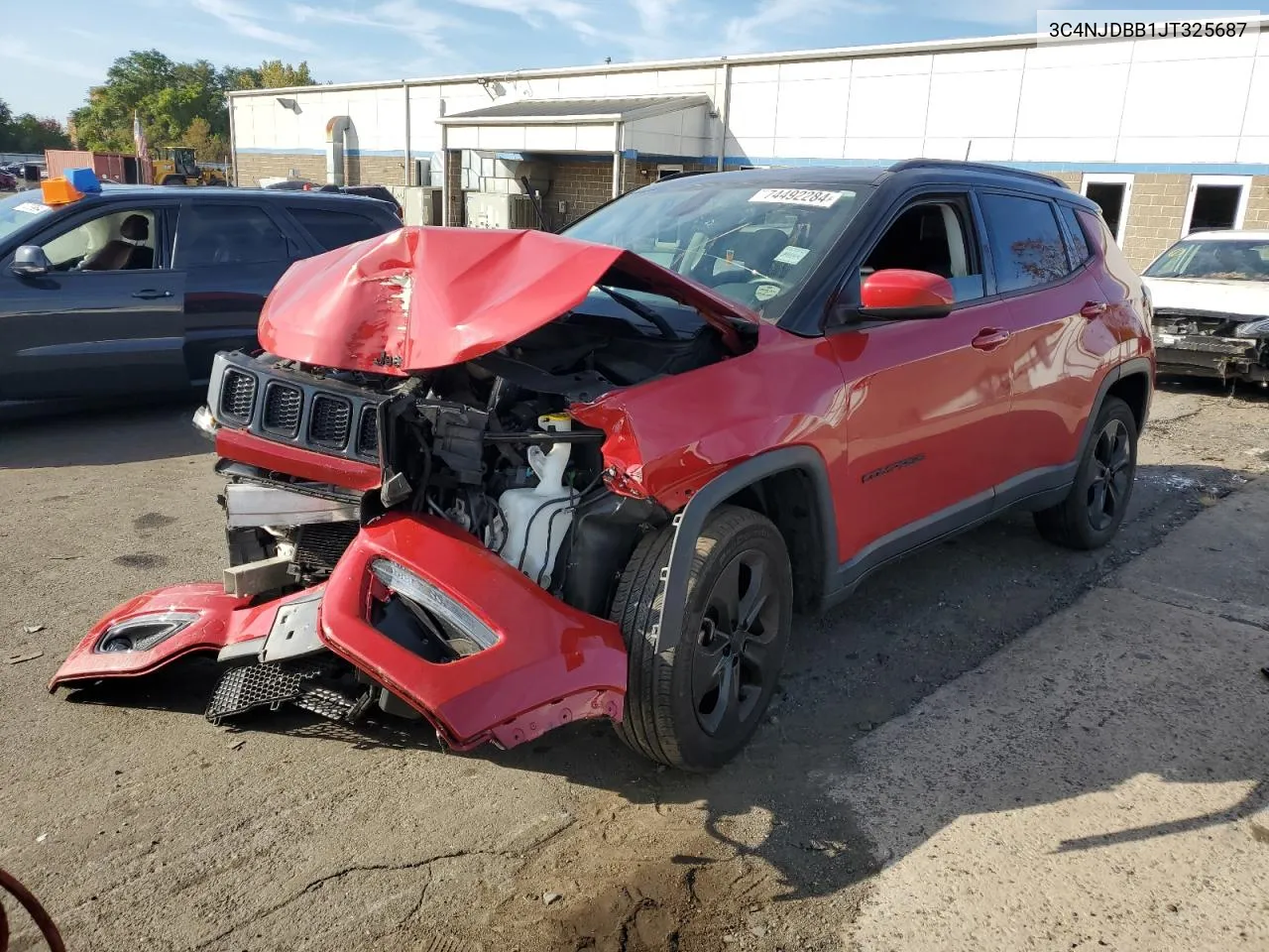 2018 Jeep Compass Latitude VIN: 3C4NJDBB1JT325687 Lot: 74492284