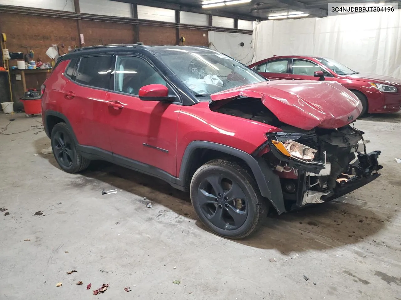 2018 Jeep Compass Latitude VIN: 3C4NJDBB9JT304196 Lot: 75204064