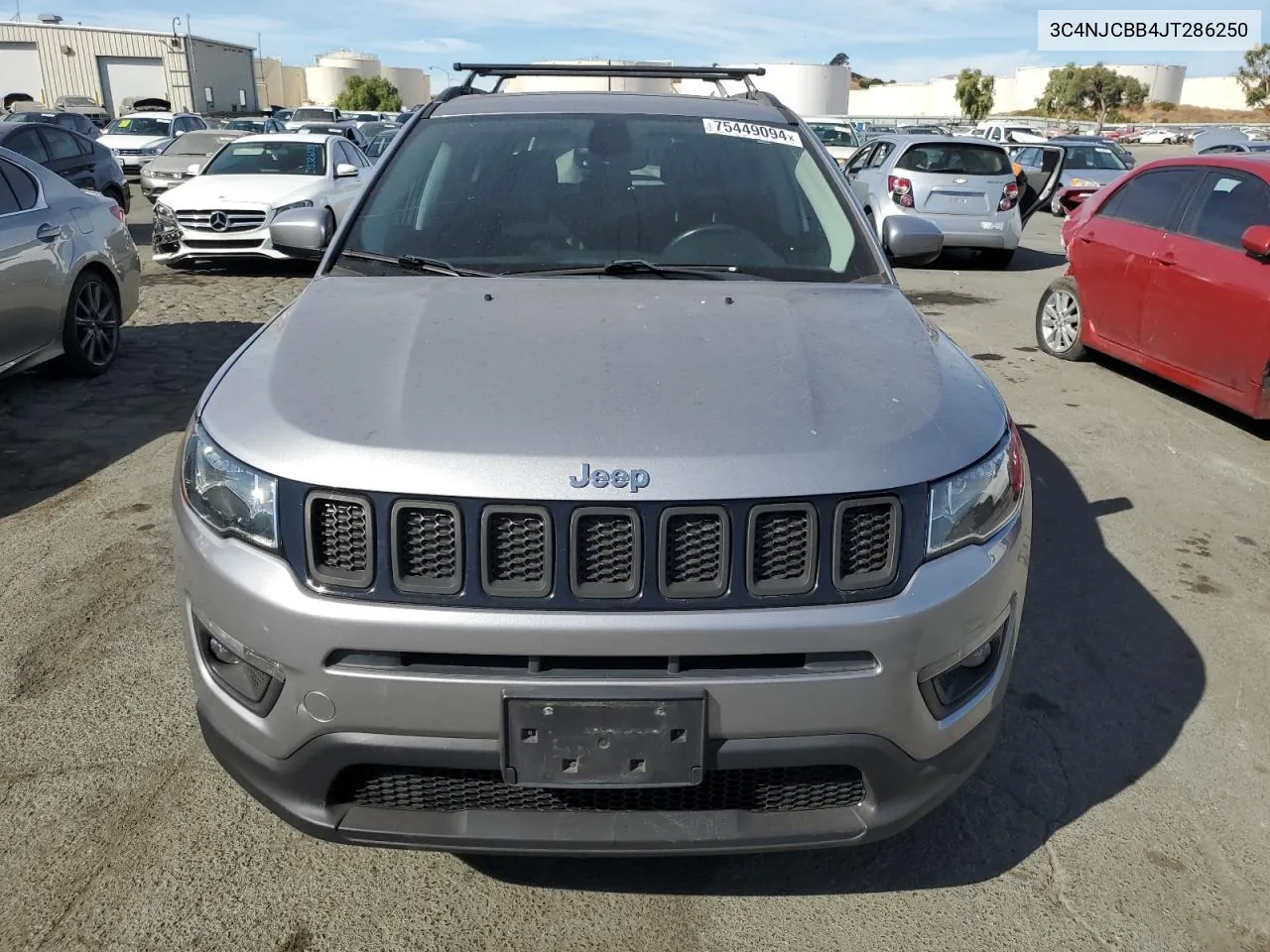 3C4NJCBB4JT286250 2018 Jeep Compass Latitude