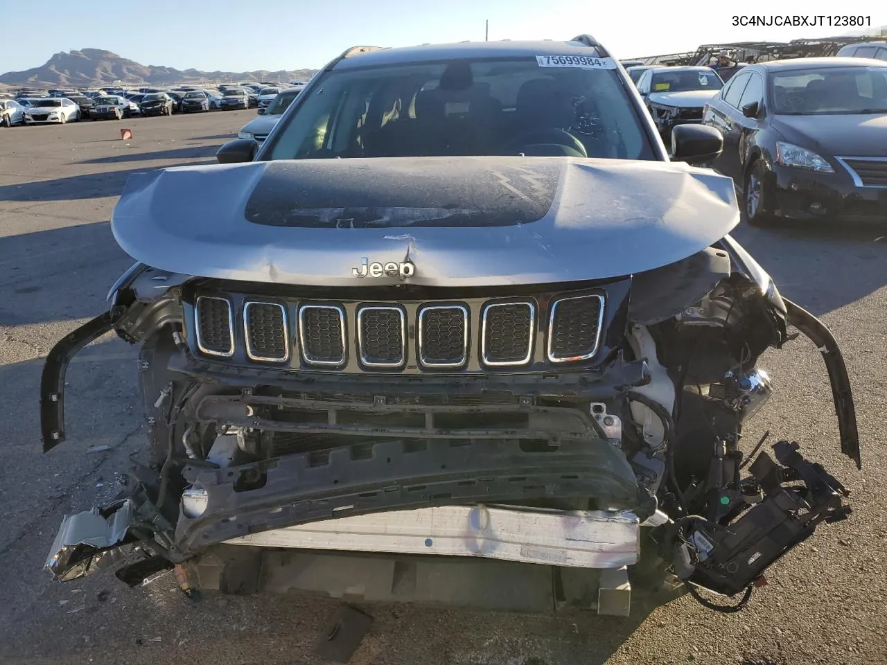 3C4NJCABXJT123801 2018 Jeep Compass Sport