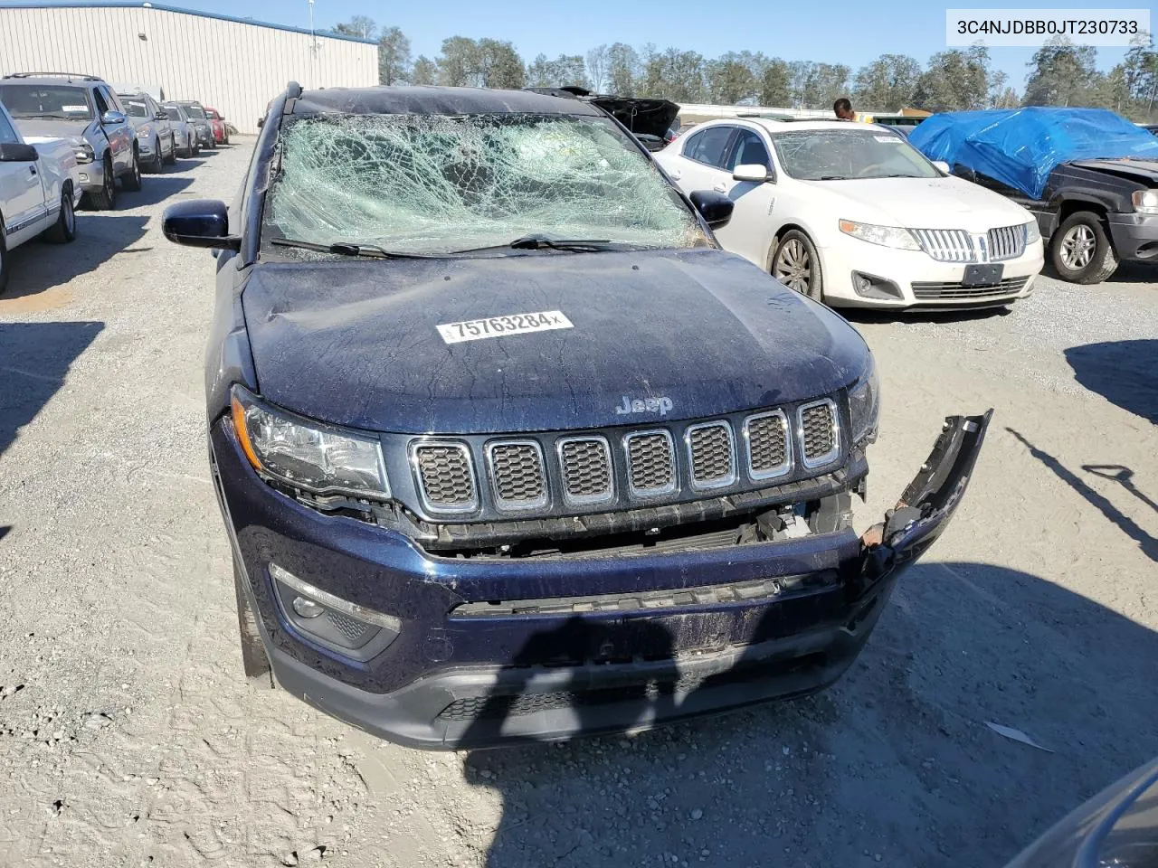 2018 Jeep Compass Latitude VIN: 3C4NJDBB0JT230733 Lot: 75763284