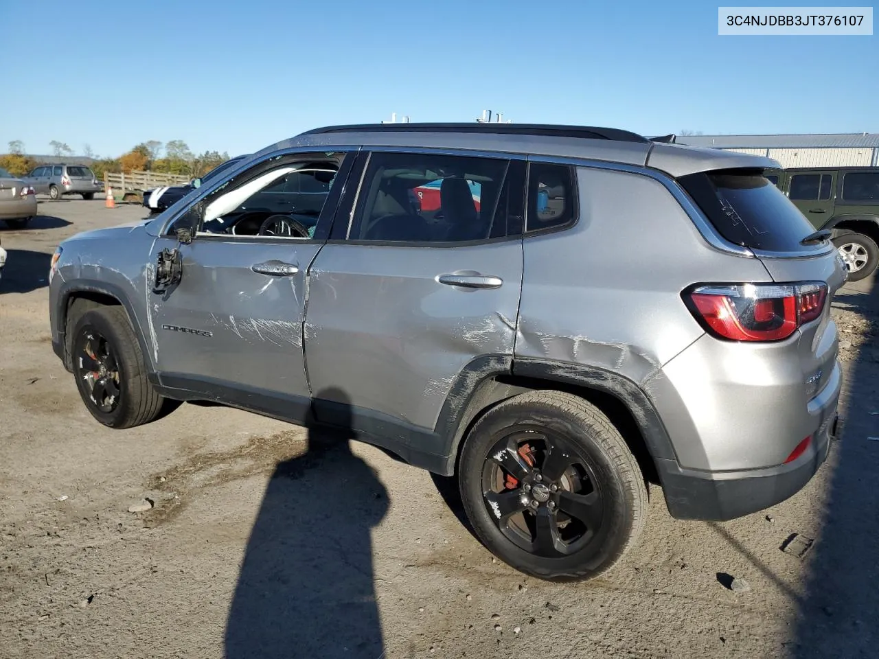 2018 Jeep Compass Latitude VIN: 3C4NJDBB3JT376107 Lot: 76582264