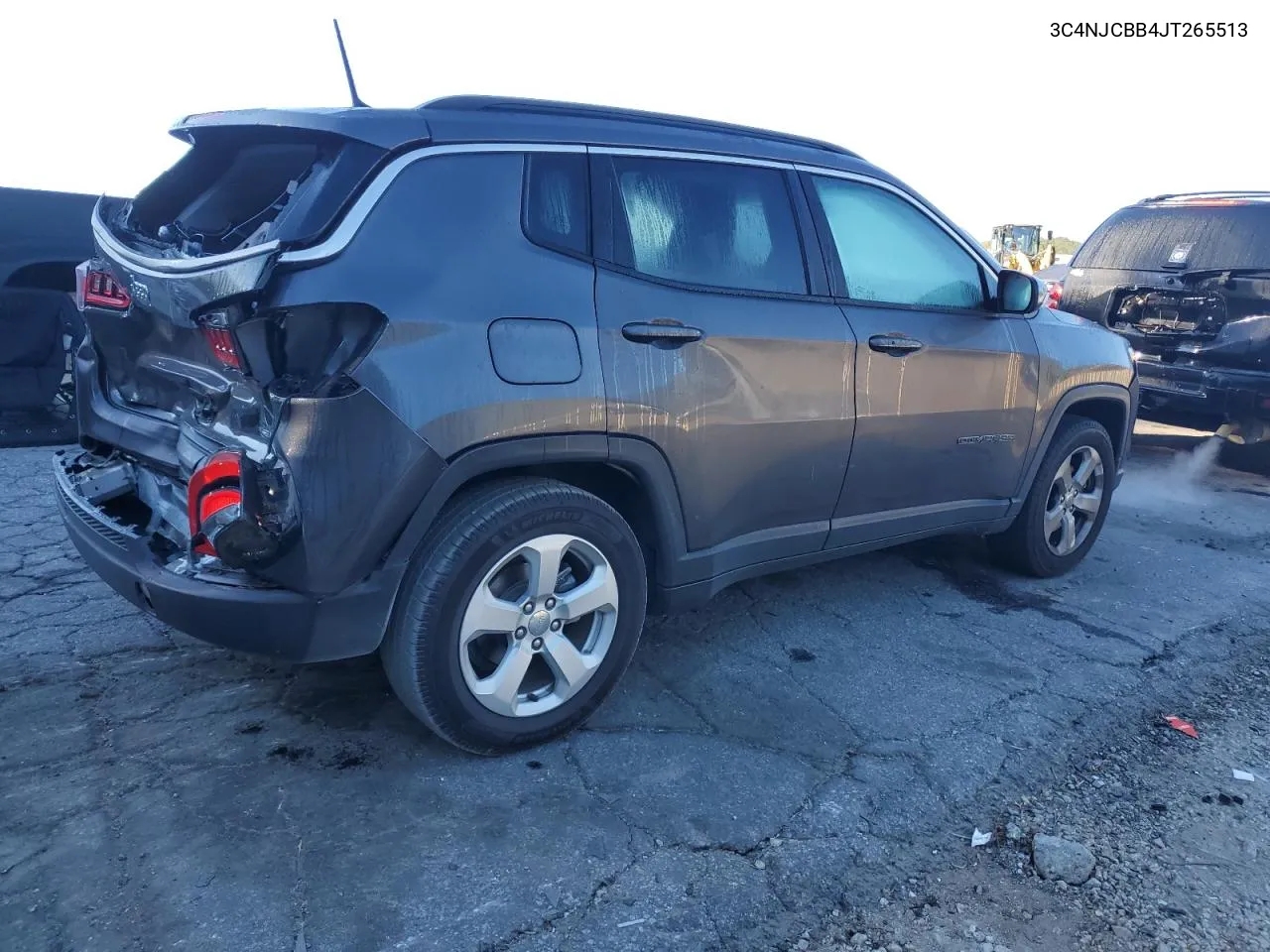 3C4NJCBB4JT265513 2018 Jeep Compass Latitude