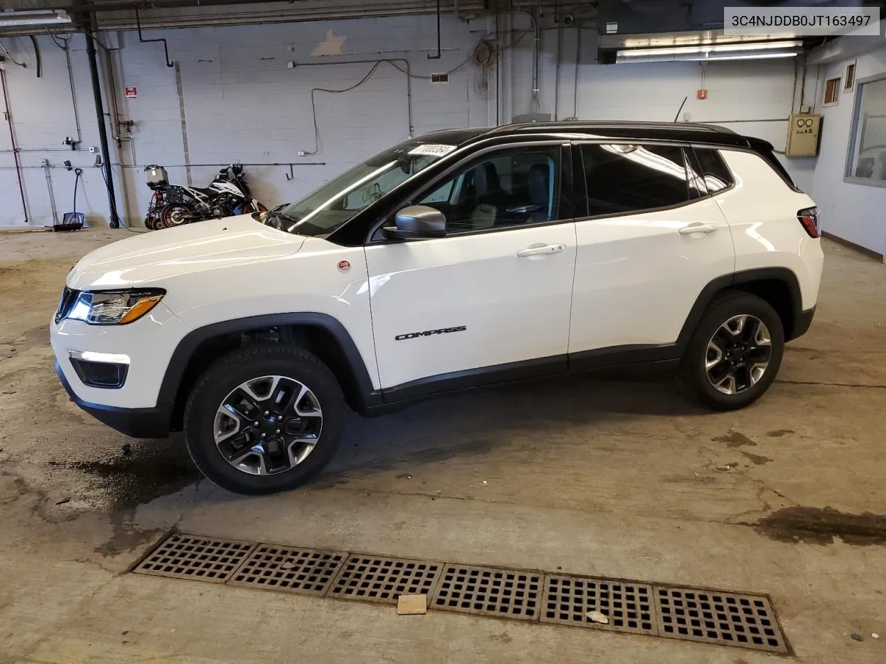 3C4NJDDB0JT163497 2018 Jeep Compass Trailhawk