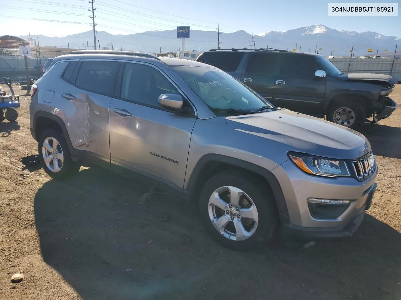 2018 Jeep Compass Latitude VIN: 3C4NJDBB5JT185921 Lot: 80982974