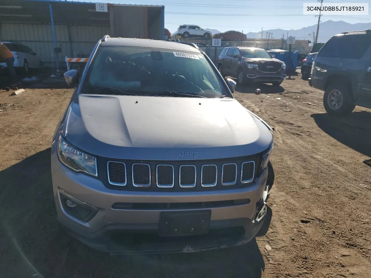 2018 Jeep Compass Latitude VIN: 3C4NJDBB5JT185921 Lot: 80982974