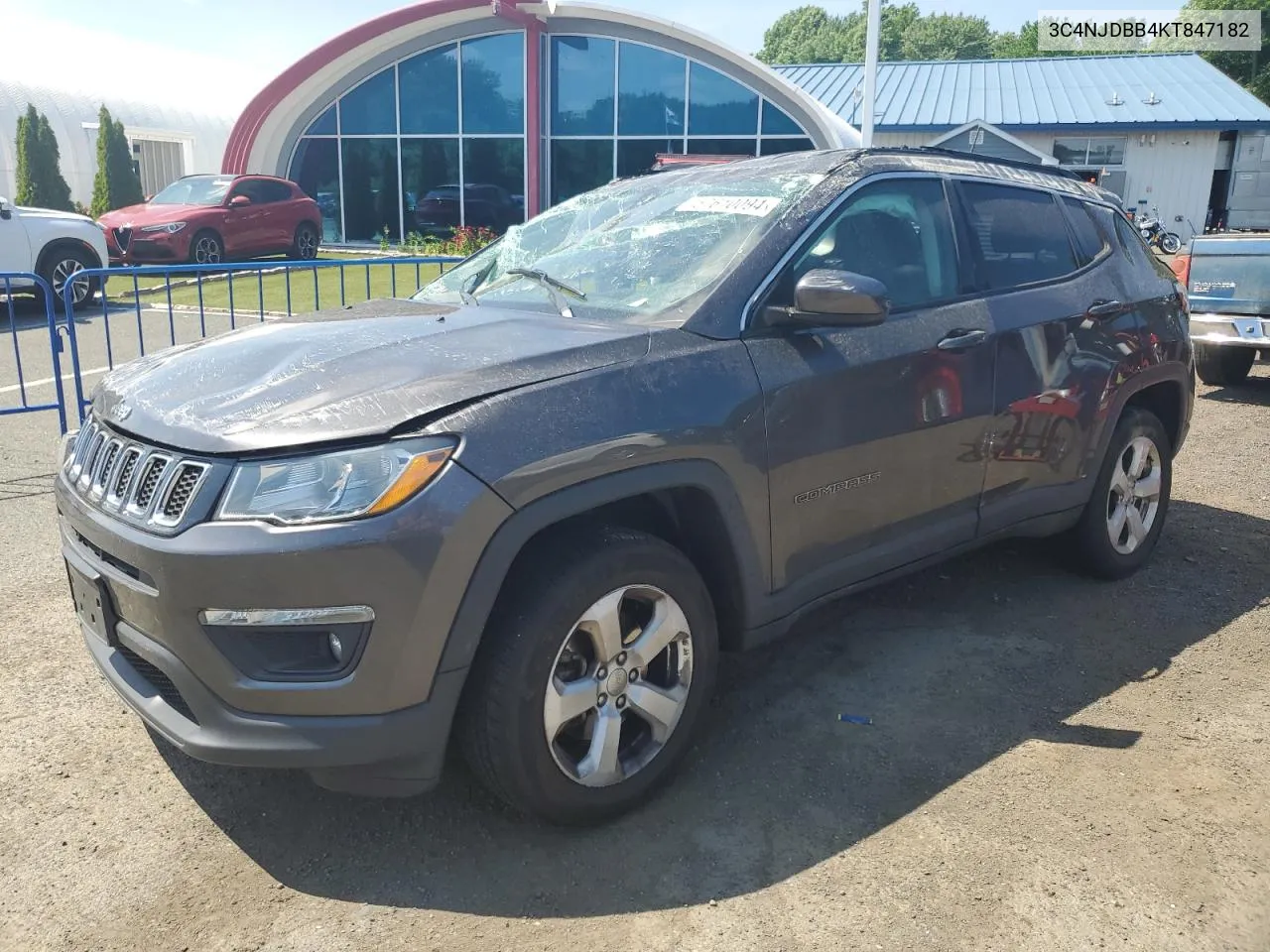 2019 Jeep Compass Latitude VIN: 3C4NJDBB4KT847182 Lot: 57610094