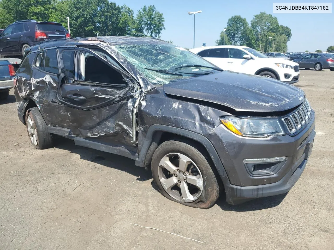 2019 Jeep Compass Latitude VIN: 3C4NJDBB4KT847182 Lot: 57610094