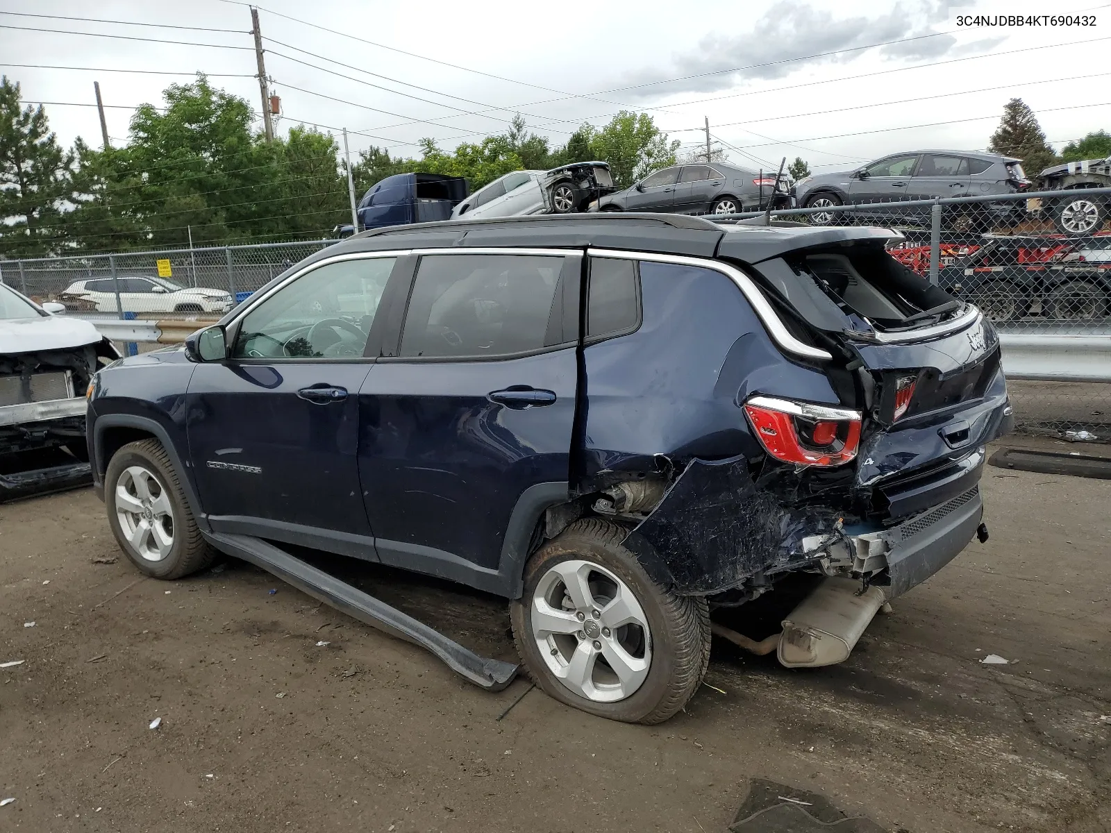 2019 Jeep Compass Latitude VIN: 3C4NJDBB4KT690432 Lot: 60336484