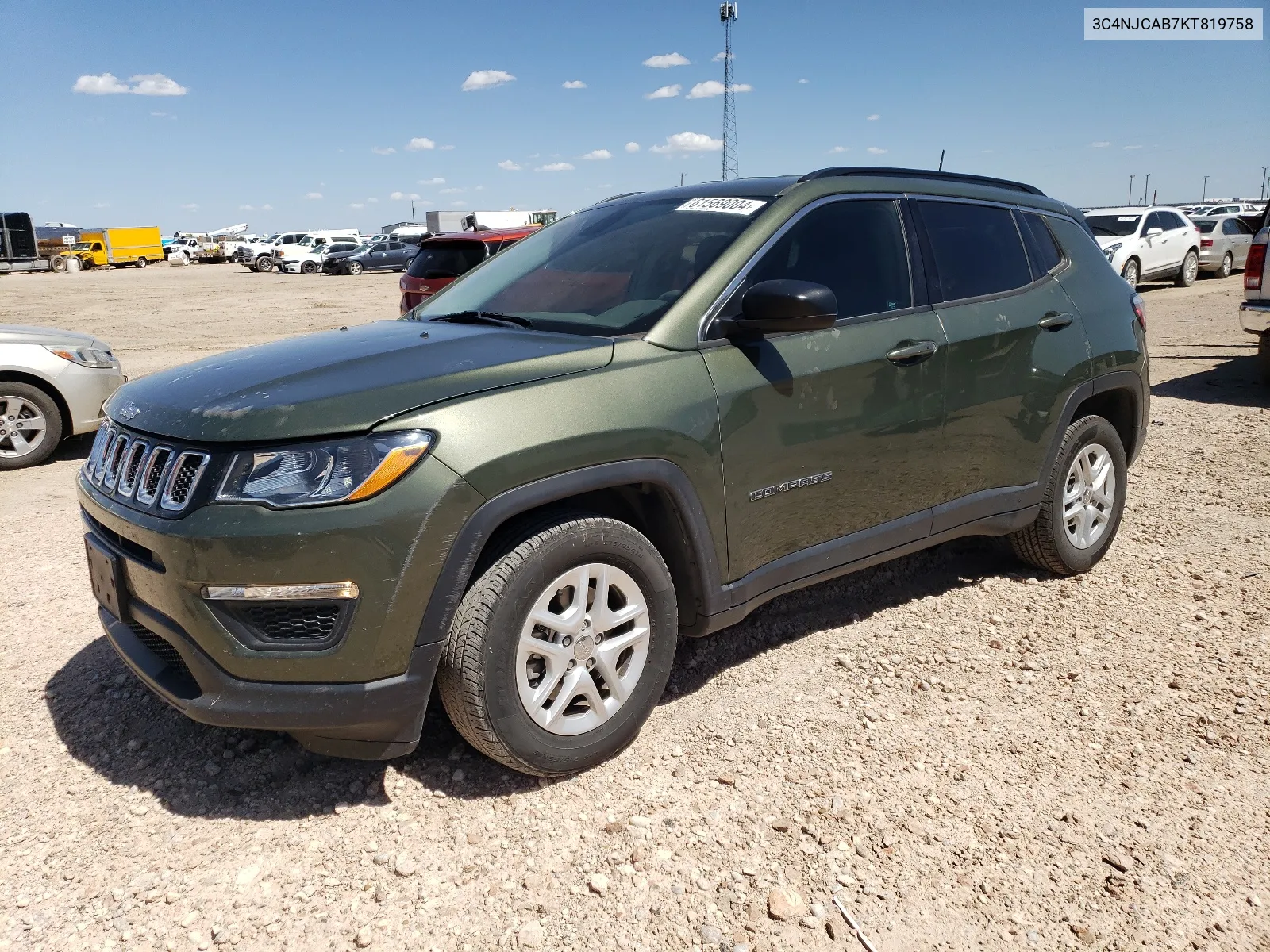 2019 Jeep Compass Sport VIN: 3C4NJCAB7KT819758 Lot: 61569004