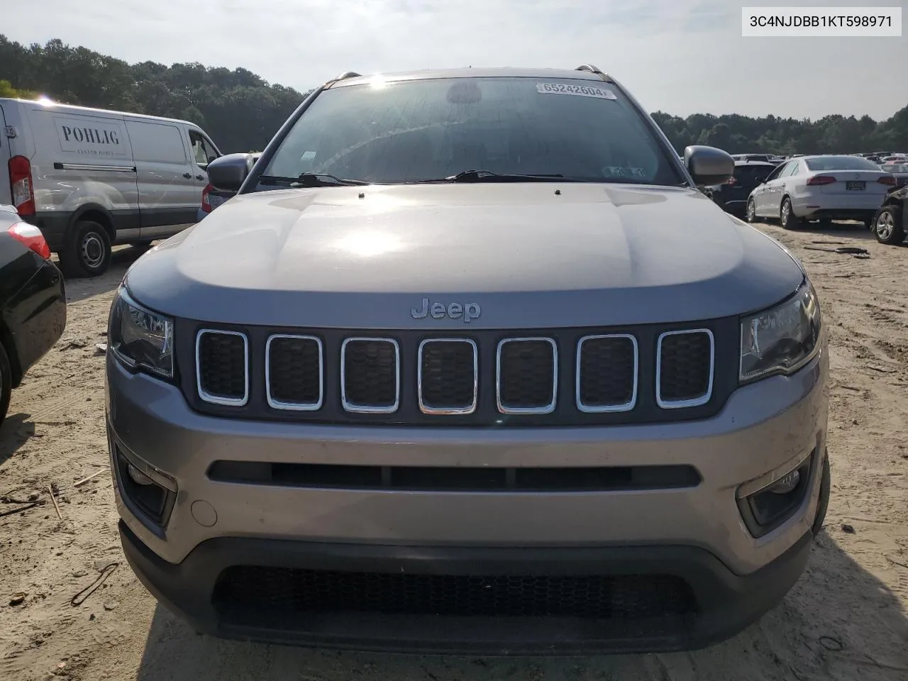 3C4NJDBB1KT598971 2019 Jeep Compass Latitude