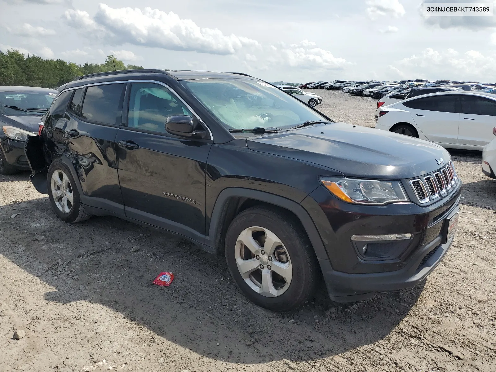 2019 Jeep Compass Latitude VIN: 3C4NJCBB4KT743589 Lot: 65359194