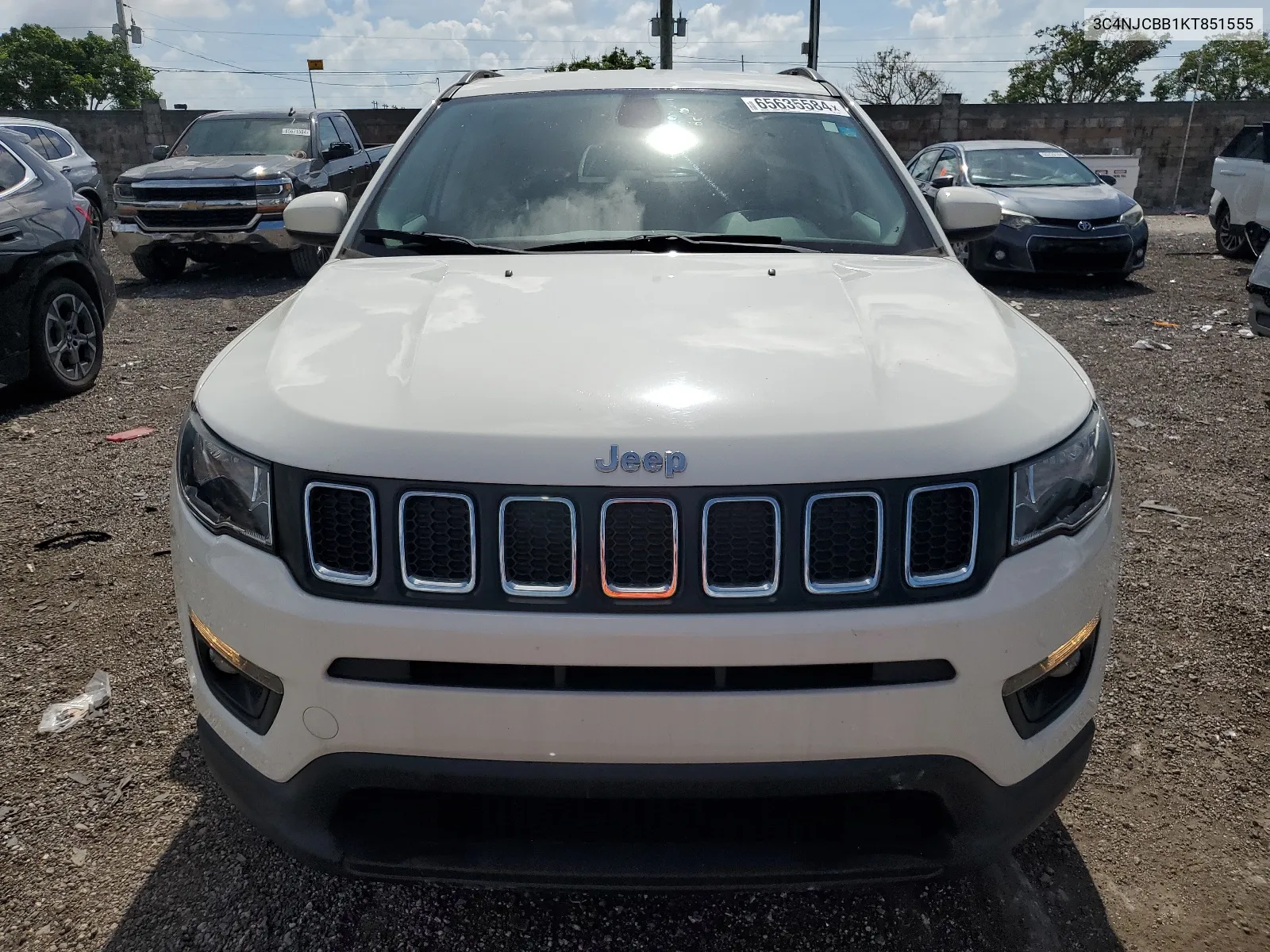 2019 Jeep Compass Latitude VIN: 3C4NJCBB1KT851555 Lot: 65635584