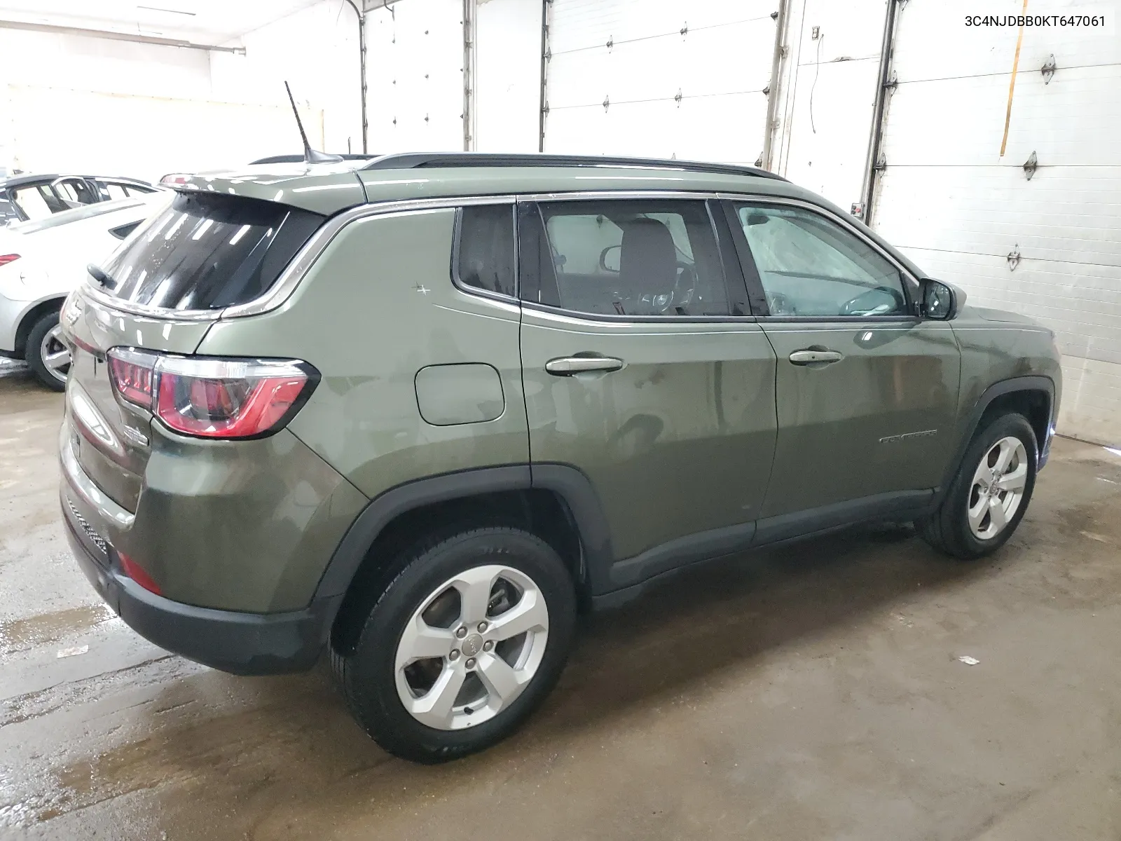 2019 Jeep Compass Latitude VIN: 3C4NJDBB0KT647061 Lot: 66985104