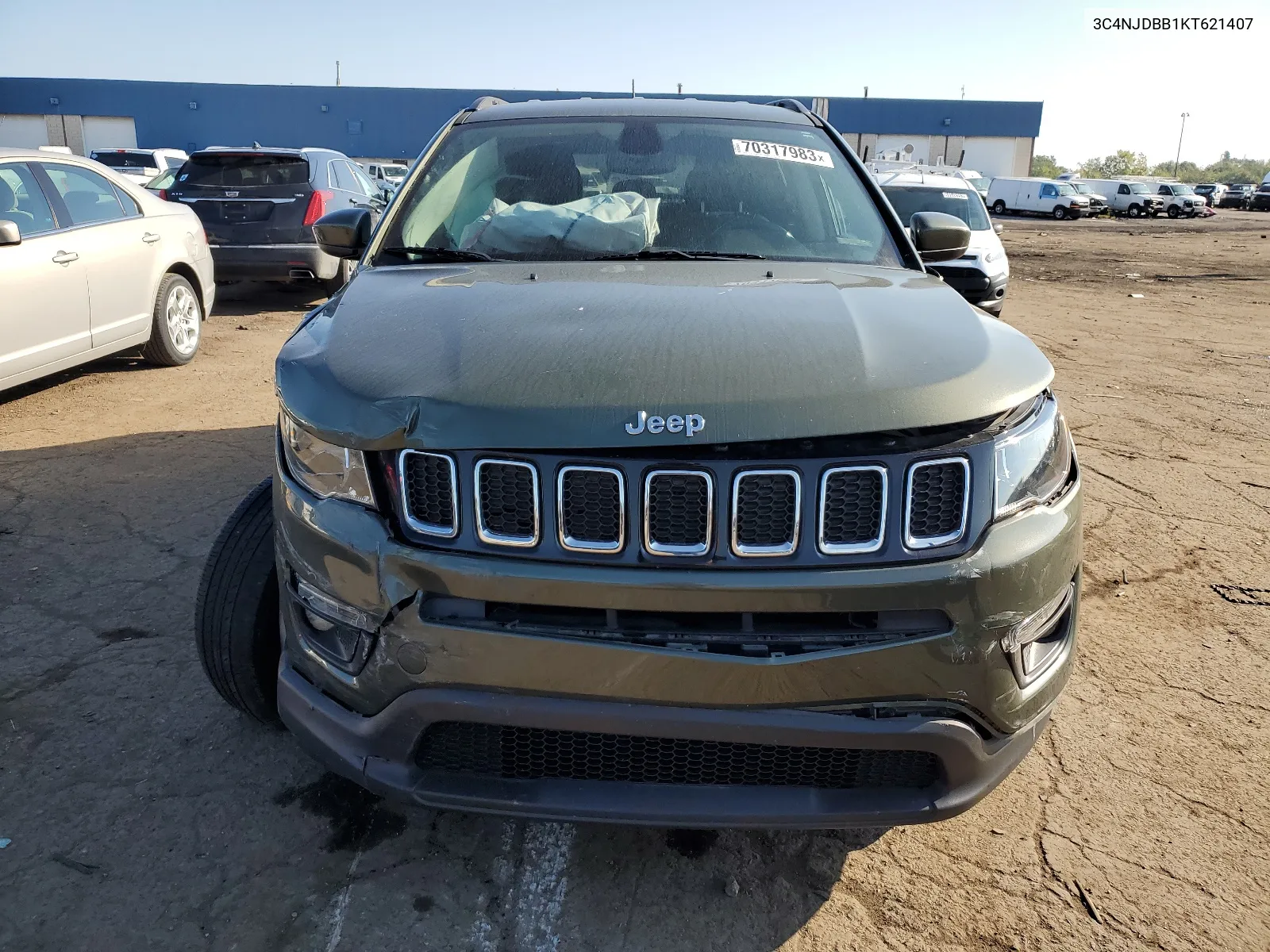 2019 Jeep Compass Latitude VIN: 3C4NJDBB1KT621407 Lot: 67995424