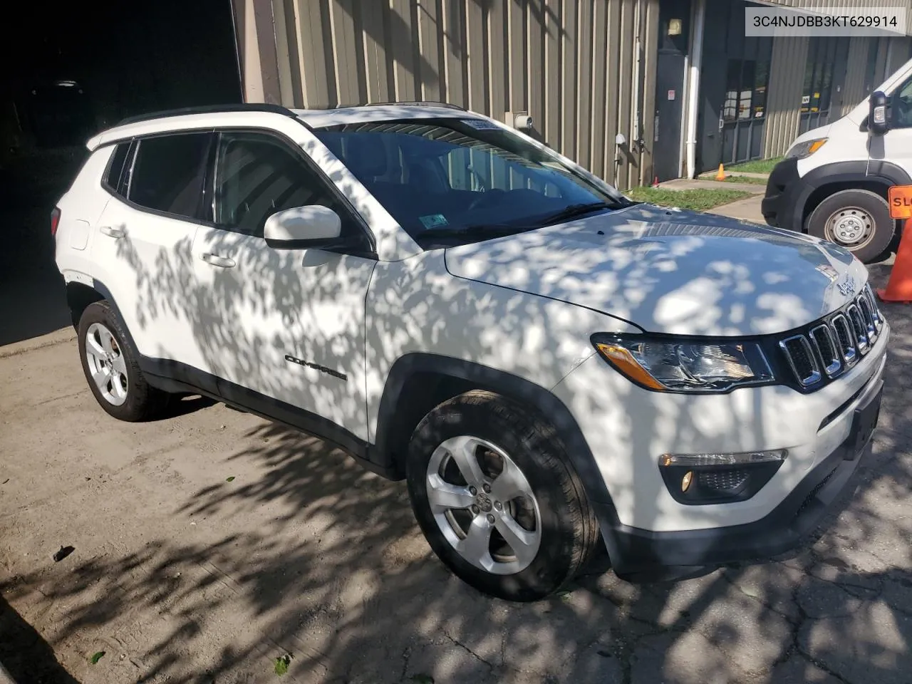 3C4NJDBB3KT629914 2019 Jeep Compass Latitude