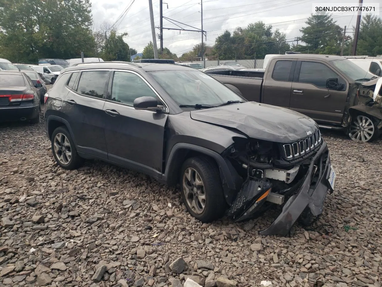 3C4NJDCB3KT747671 2019 Jeep Compass Limited