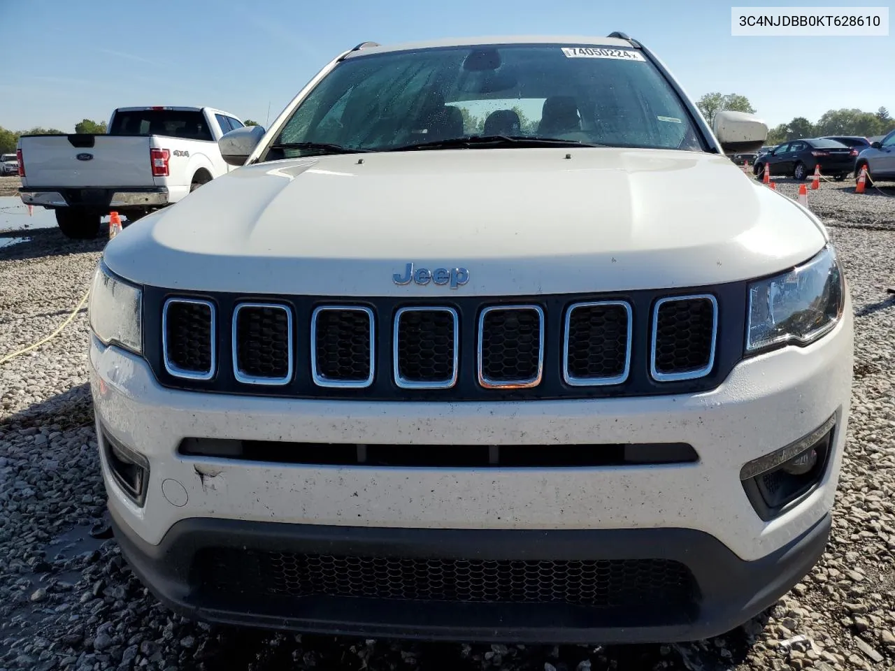 2019 Jeep Compass Latitude VIN: 3C4NJDBB0KT628610 Lot: 74050224