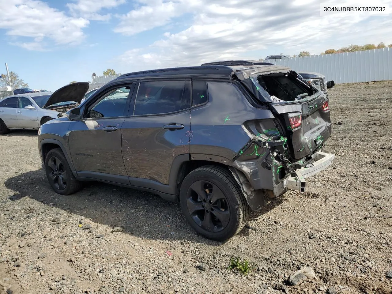 2019 Jeep Compass Latitude VIN: 3C4NJDBB5KT807032 Lot: 75737884