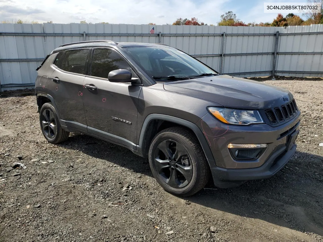 2019 Jeep Compass Latitude VIN: 3C4NJDBB5KT807032 Lot: 75737884