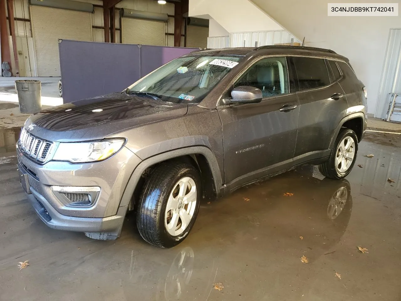 2019 Jeep Compass Latitude VIN: 3C4NJDBB9KT742041 Lot: 80632994