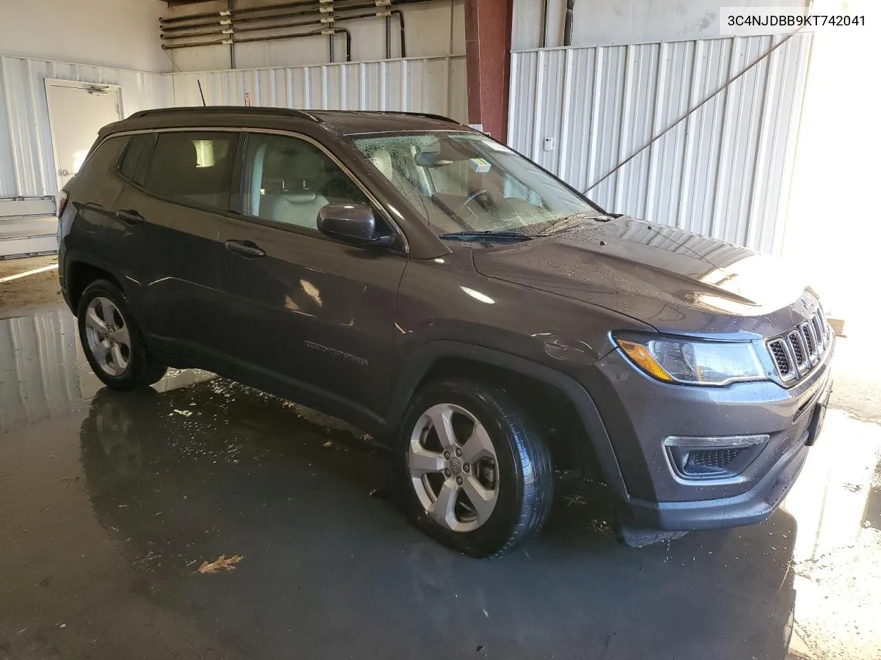 2019 Jeep Compass Latitude VIN: 3C4NJDBB9KT742041 Lot: 80632994