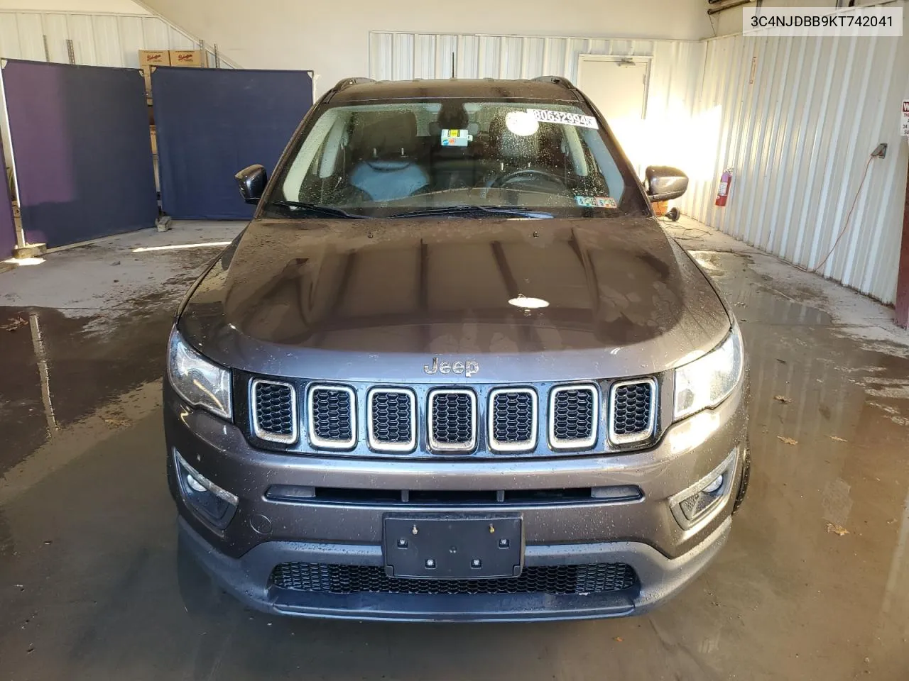 2019 Jeep Compass Latitude VIN: 3C4NJDBB9KT742041 Lot: 80632994