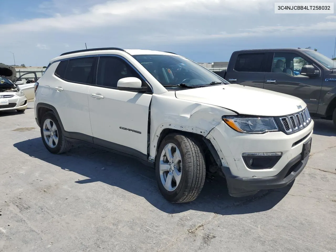 2020 Jeep Compass Latitude VIN: 3C4NJCBB4LT258032 Lot: 54448664