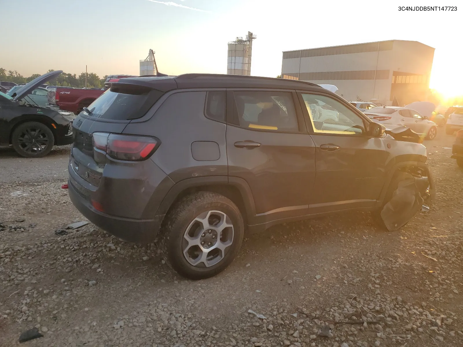 3C4NJDDB5NT147723 2022 Jeep Compass Trailhawk