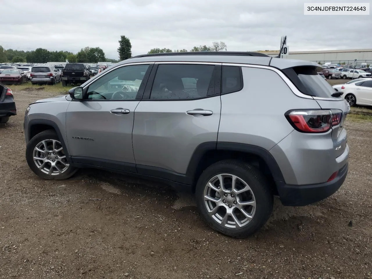 3C4NJDFB2NT224643 2022 Jeep Compass Latitude Lux