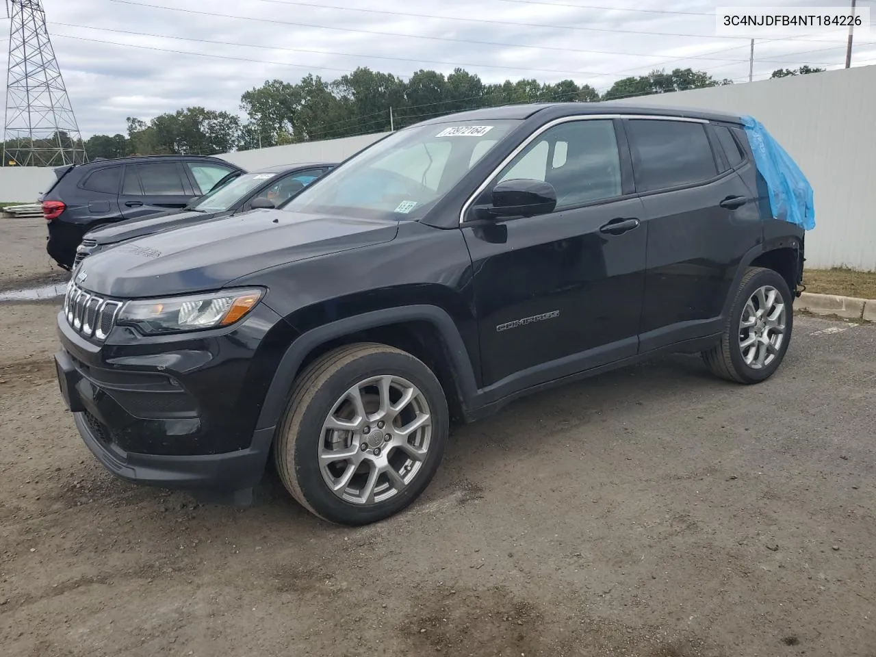 3C4NJDFB4NT184226 2022 Jeep Compass Latitude Lux