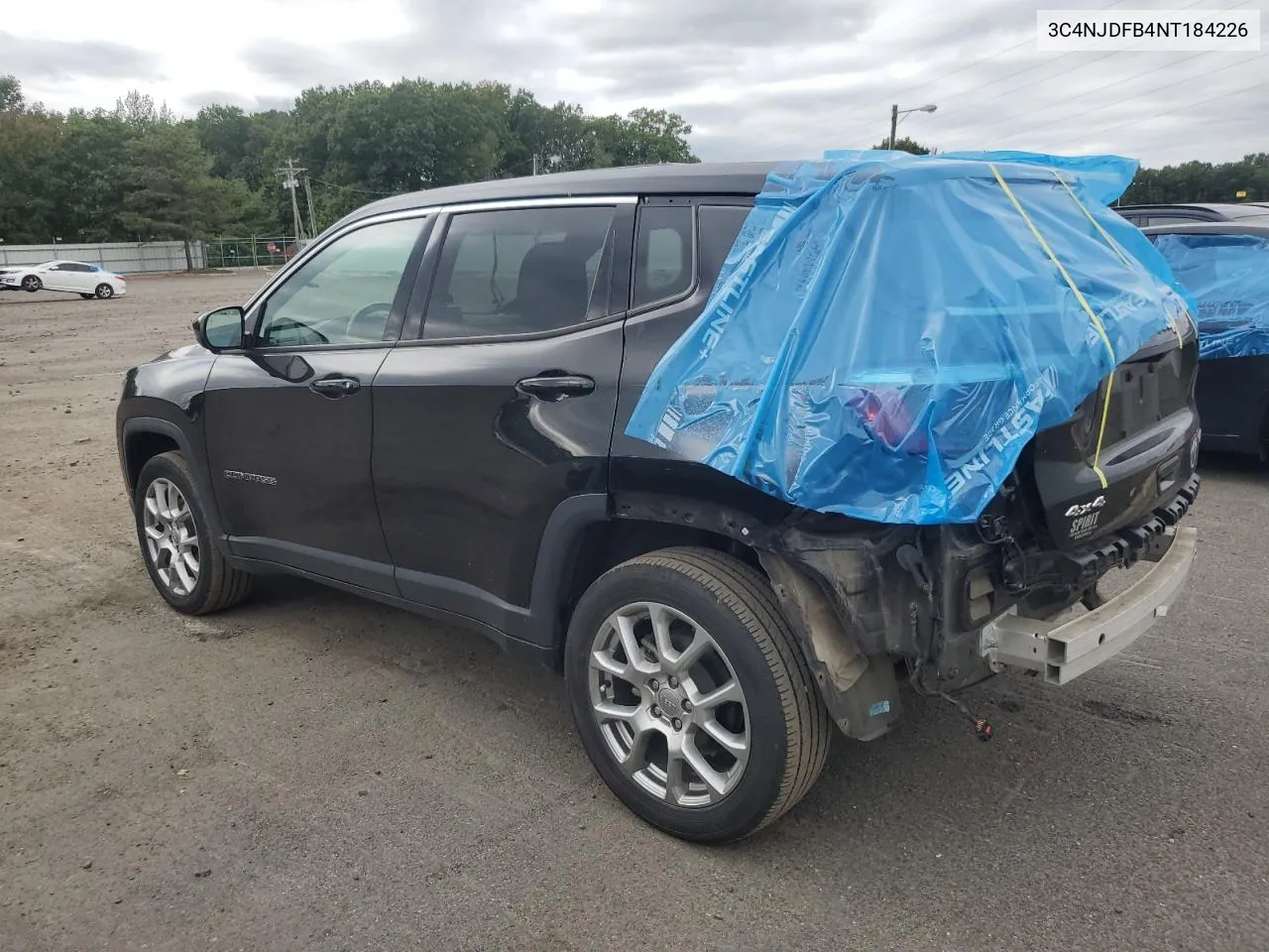 3C4NJDFB4NT184226 2022 Jeep Compass Latitude Lux