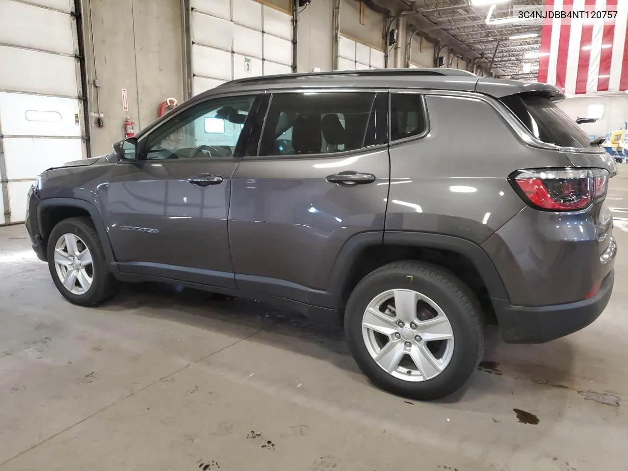 2022 Jeep Compass Latitude VIN: 3C4NJDBB4NT120757 Lot: 75065314