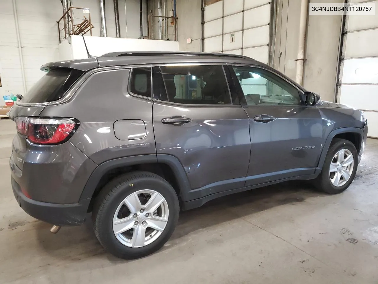 2022 Jeep Compass Latitude VIN: 3C4NJDBB4NT120757 Lot: 75065314